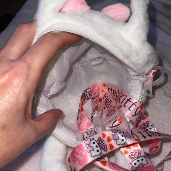 Hello Kitty Purse Cartoon Anime Fluffy faux fur Crossbody Shoulder Bag Kids New - Picture 4 of 8